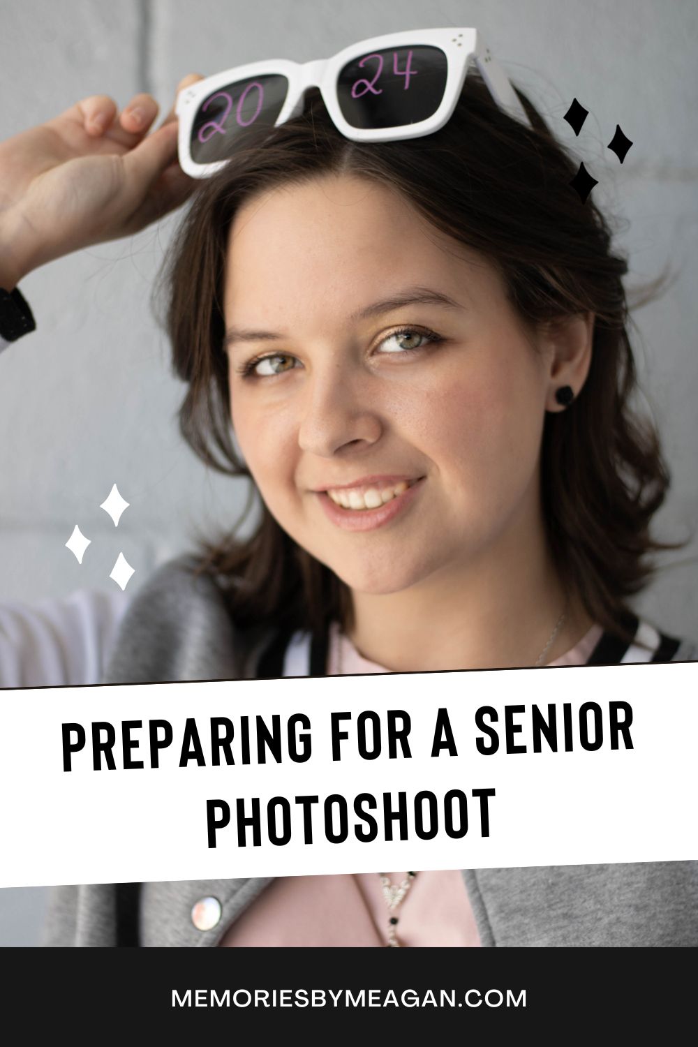 Graphic that reads Preparing for a senior photoshoot. 
